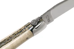 Laguiole En Aubrac 12cm Doubles Platines, érable Ondé Guilloché à La Main L0712EEN1/FSJ1 14 Laguiole En Aubrac 12cm Doubles Platines, érable Ondé Guilloché à La Main L0712EEN1/FSJ1 -Meilleurs Couteaux AULL0712EEN1 FSJ1 06 laguiole en aubrac scaled