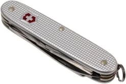 Victorinox Pioneer X Argent 0.8231.26 Couteau Suisse -Meilleurs Couteaux VT0 8231 26 07 victorinox pioneer x vt0 8231 26 07