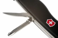 Victorinox Trailmaster, Noir 8463m3, Couteau Suisse -Meilleurs Couteaux VT8463m3 04 victorinox trailmaster m3 vt8463m3 d4