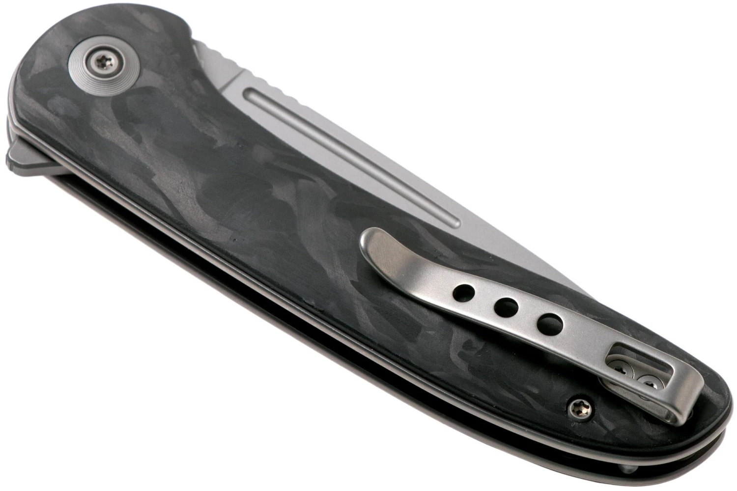 WE Knife Saakshi WE20020C-1 Stonewashed, Carbonfiber Couteau De Poche 4 WE Knife Saakshi WE20020C-1 Stonewashed, Carbonfiber Couteau De Poche – Image 4